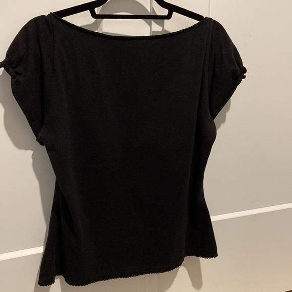 Black blouse with pretty details - Picture 4 of 4